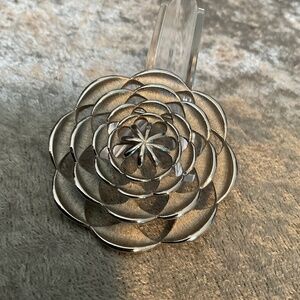 Vintage Sarah Coventry Round Silver Pin